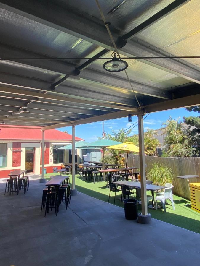 Queensport Tavern And Motel Brisbane Exterior foto