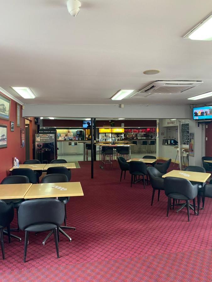 Queensport Tavern And Motel Brisbane Exterior foto
